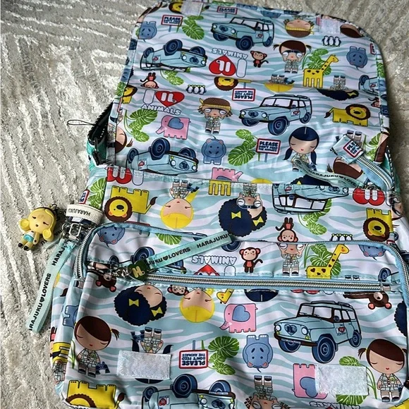 Harajuku Lovers Cartoon Print Bag with Pink Interior - Picture 4 of 8